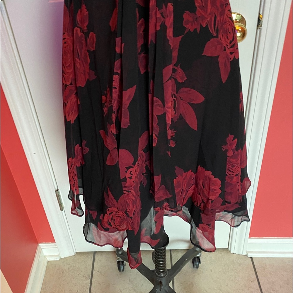 🥀 Silk Donna Ricco Ruffle Dress - Sz 4 - Picture 3 of 9